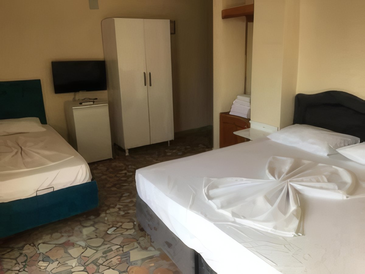 Çilek Otel